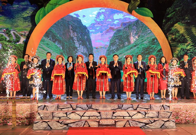 Chủ tịch HĐND TP dự khai mạc Không gian văn hóa, du lịch và thương mại tỉnh Hà Giang tại Hà Nội 